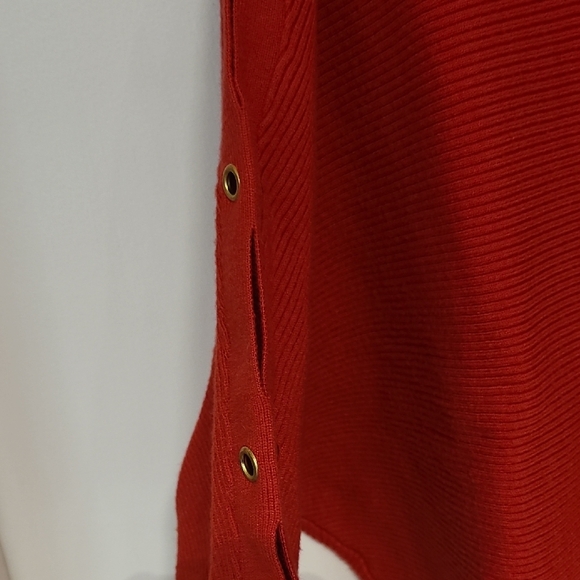 Jennifer Lopez Vibrant Red Knit Top - Picture 2 of 4